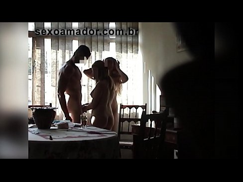 ❤️ Marafiki wa ngono hualika mtu mkubwa na watatu pamoja naye Pono